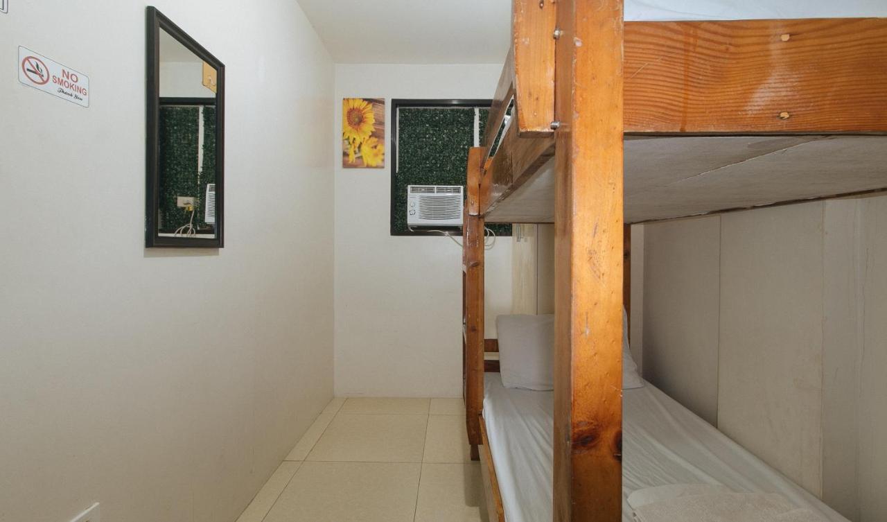 Nearest Hostel Pasay City By Reddoorz Exteriér fotografie